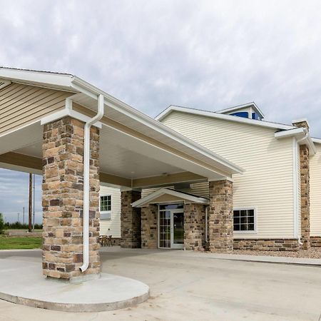Cobblestone Inn&Suites - Oberlin Extérieur photo