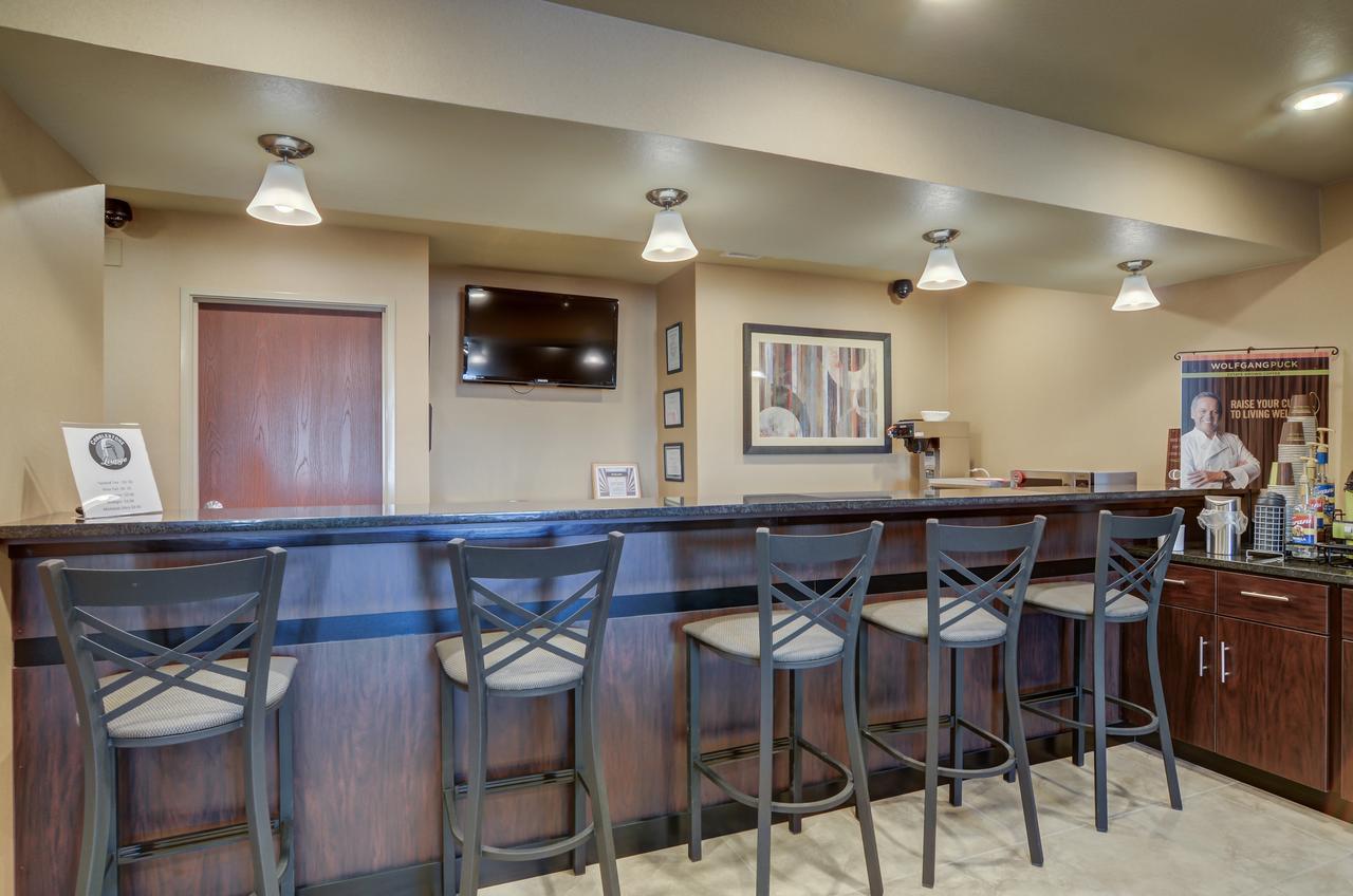 Cobblestone Inn&Suites - Oberlin Extérieur photo