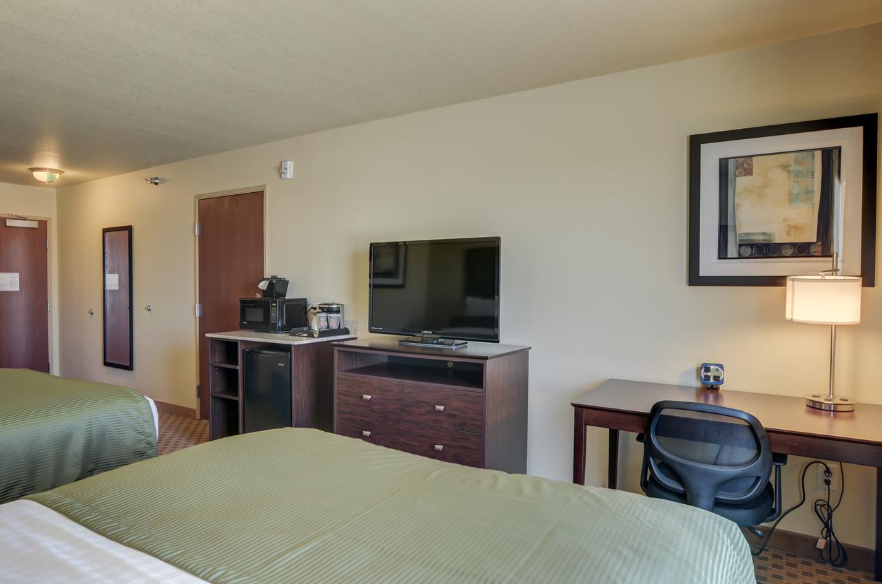 Cobblestone Inn&Suites - Oberlin Extérieur photo